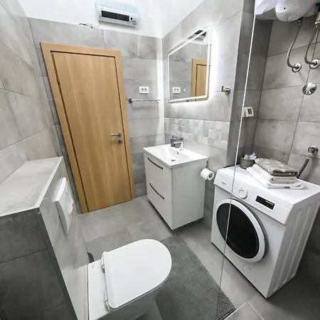 Apartment M *