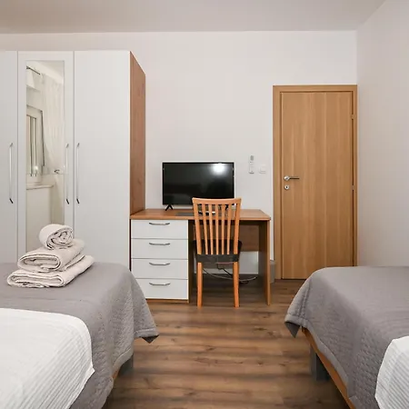 M Apartment *